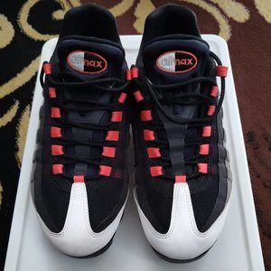 Men's Airmax size 9.5